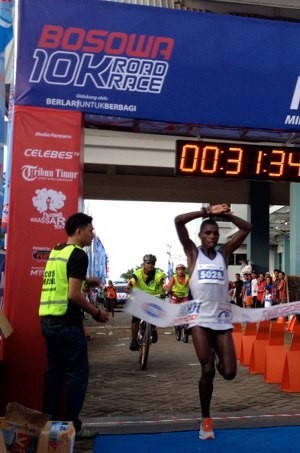Pelari Kenya Dominasi Kelompok Putra Bosowa 10K Pelari Kenya Dominasi Kelompok Putra Bosowa 10K