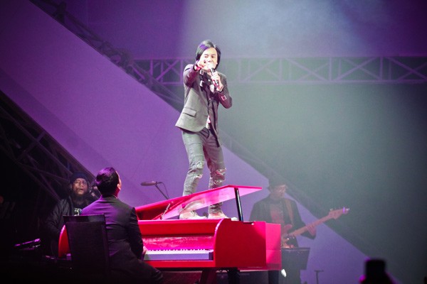 Konser Ari Lasso Sang Dewa Cinta