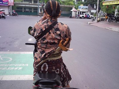 Dulu Naik Kuda Sekarang Naik Motor
