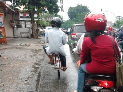 Naik Sepeda Tetap Utamakan Selamat
