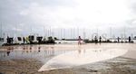 Senja Penuh Gaya di Pantai Losari