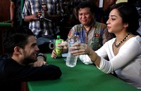 Diego Michiels berbincang dengan Nikita Willy seusai sidang.