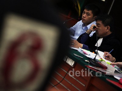 Petugas Jasa Marga Bersaksi untuk Rasyid Rajasa