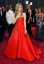 Parade Gaun Merah di Red Carpet Oscar 2013