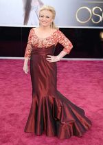 Parade Gaun Merah di Red Carpet Oscar 2013