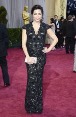 Bertabur Bintang Bergaun Hitam di Oscar 2013