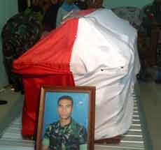 Satu Korban Penyerangan di Sinak Papua Tiba di Rumah Duka
