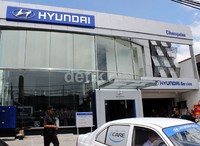 Showroom Hyundai di Cihampelas ini merupakan showroom berkelas CI (Corporate Identity) dan SI (Showroom Identity) Hyundai global, dan showroom CI dan SI ke-2 di Jawa Barat dimana mencakup Bandung Utara.