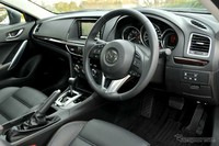 Mazda6 memiliki panjang 4.860 mm dan tinggi 1.840 mm, Mazda6 generasi ketiga secara keseluruhan melebihi baik Sentia dan bahkan Lexus LS. (Youichi Morohoshi/Response.jp)