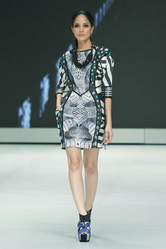 Jakarta, Indonesia - 14 Februari. Sofie Algorithmic. Indonesia Fashion Week 2013 at Jakarta Convention Center. 14 Februari 2013. Senayan. Jakarta. [Foto: Mohammad Abduh/Wolipop]