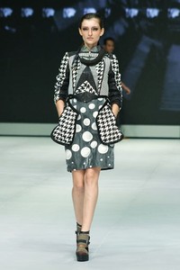 Jakarta, Indonesia - 14 Februari. Sofie Algorithmic. Indonesia Fashion Week 2013 at Jakarta Convention Center. 14 Februari 2013. Senayan. Jakarta. [Foto: Mohammad Abduh/Wolipop]