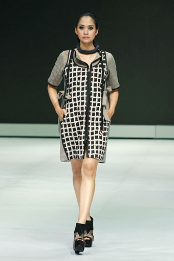 Jakarta, Indonesia - 14 Februari. Sofie Algorithmic. Indonesia Fashion Week 2013 at Jakarta Convention Center. 14 Februari 2013. Senayan. Jakarta. [Foto: Mohammad Abduh/Wolipop]