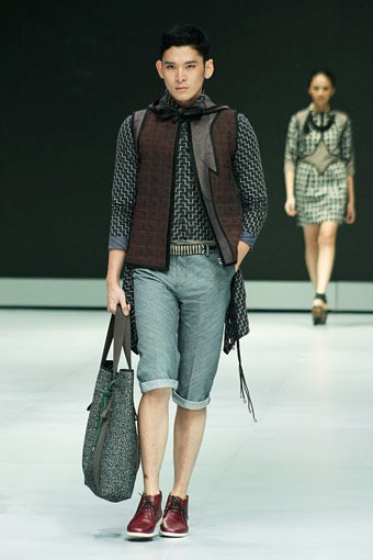 Jakarta, Indonesia - 14 Februari. Sofie Algorithmic. Indonesia Fashion Week 2013 at Jakarta Convention Center. 14 Februari 2013. Senayan. Jakarta. [Foto: Mohammad Abduh/Wolipop]