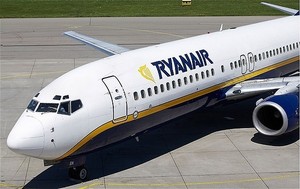 Pilot Edan! Nekat Lawan Arus di Landasan