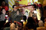 Ahok Diukur Dokter Kecil