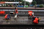 Peron Jalur 3 Stasiun Jatinegara Ditinggikan