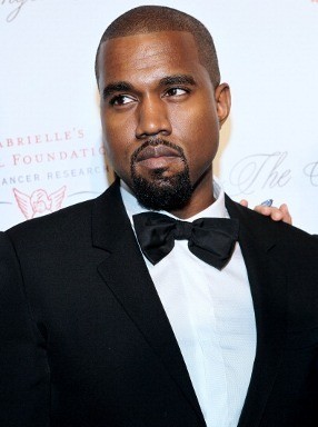 Sound Bermasalah, Kanye West Ngamuk di Panggung