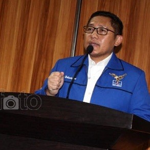 KPK Mulai Periksa Saksi untuk Anas Urbaningrum