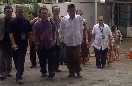 Hasyim Muzadi dan Tokoh Agama Internasional Datang ke KPK