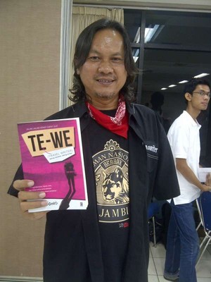 Mengenal 3 Seleb Solo Traveler