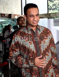 Anies keluar dari gedung KPK pukul 16.45 WIB. Ramses/detikFoto.