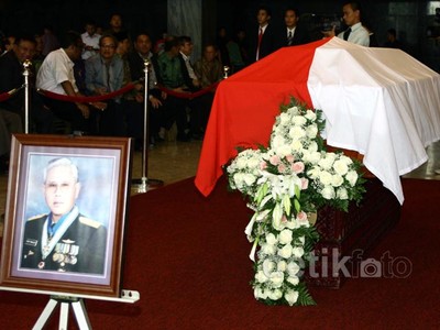 Anggota DPD Asal Sulut Meninggal Dunia