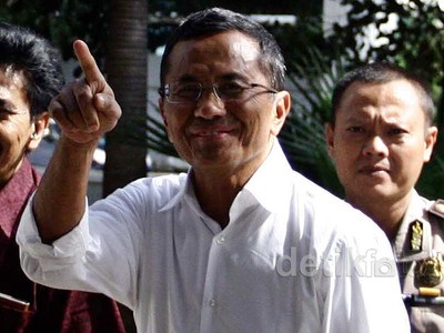 Dahlan Iskan Laporkan Dugaan Korupsi Tender PLTU