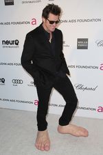 Kaki Raksasa Jim Carrey yang Sensasional