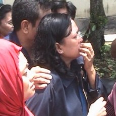 Kedatangan Korban Terbakar di Bangunan Kosong Ditangisi Keluarga