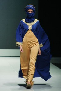 Jenahara Nasution The Tuareg. Fashion Show Parade INFINITELY COVERED. Indonesia Fashion Week 2013 at Jakarta Convention Center. 15 Februari 2013. Senayan. Jakarta. [Foto: Mohammad Abduh/Wolipop]
