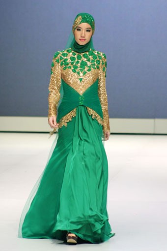 Misan Kopaka Western Romanticism. Fashion Show Parade INFINITELY COVERED. Indonesia Fashion Week 2013 at Jakarta Convention Center. 15 Februari 2013. Senayan. Jakarta. [Foto: Mohammad Abduh/Wolipop]