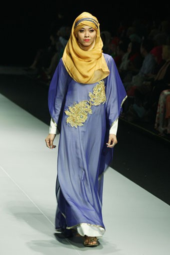 Jenahara Nasution The Tuareg. Fashion Show Parade INFINITELY COVERED. Indonesia Fashion Week 2013 at Jakarta Convention Center. 15 Februari 2013. Senayan. Jakarta. [Foto: Mohammad Abduh/Wolipop]