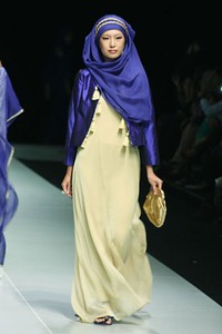 Jenahara Nasution The Tuareg. Fashion Show Parade INFINITELY COVERED. Indonesia Fashion Week 2013 at Jakarta Convention Center. 15 Februari 2013. Senayan. Jakarta. [Foto: Mohammad Abduh/Wolipop]