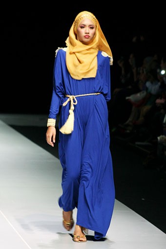 Jenahara Nasution The Tuareg. Fashion Show Parade INFINITELY COVERED. Indonesia Fashion Week 2013 at Jakarta Convention Center. 15 Februari 2013. Senayan. Jakarta. [Foto: Mohammad Abduh/Wolipop]