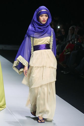 Jenahara Nasution The Tuareg. Fashion Show Parade INFINITELY COVERED. Indonesia Fashion Week 2013 at Jakarta Convention Center. 15 Februari 2013. Senayan. Jakarta. [Foto: Mohammad Abduh/Wolipop]