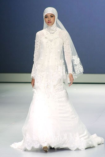 Misan Kopaka Western Romanticism. Fashion Show Parade INFINITELY COVERED. Indonesia Fashion Week 2013 at Jakarta Convention Center. 15 Februari 2013. Senayan. Jakarta. [Foto: Mohammad Abduh/Wolipop]