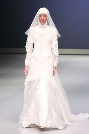 Misan Kopaka Western Romanticism. Fashion Show Parade INFINITELY COVERED. Indonesia Fashion Week 2013 at Jakarta Convention Center. 15 Februari 2013. Senayan. Jakarta. [Foto: Mohammad Abduh/Wolipop]