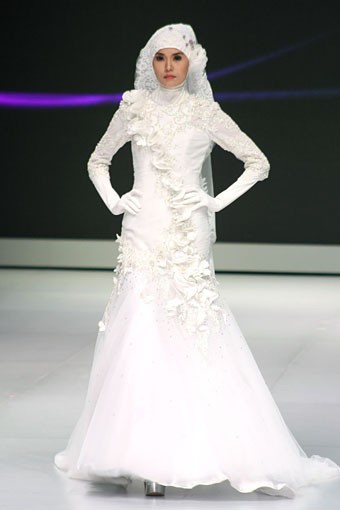 Misan Kopaka Western Romanticism. Fashion Show Parade INFINITELY COVERED. Indonesia Fashion Week 2013 at Jakarta Convention Center. 15 Februari 2013. Senayan. Jakarta. [Foto: Mohammad Abduh/Wolipop]