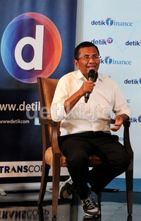 Dialog interaktif ini berlangsung selama dua jam, mulai dari pukul 19.00-21.00 WIB.