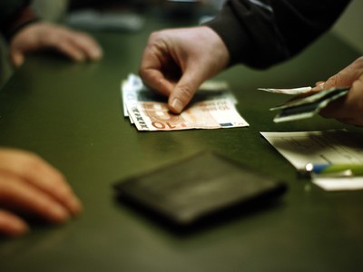 Serba Unik di Bank Terkecil di Dunia