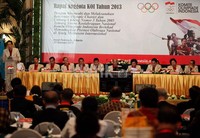 Rapat kali ini mengambil tema dengan mematuhi dan melaksanakan ketentuan olympic charter dan undang-undang SKN nomer 3 tahun 2003 tentang sistem keolahragaan nasional KOI bertekad memantapkan prestasi olahraga nasional di ajang multievent internasional