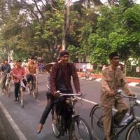 Bandoeng Laoetan Onthel Jadi Ajang Pemecahan Rekor Dunia