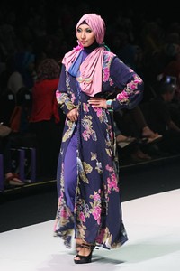 Amalina Aman Timeless Treasure. Fashion Show Parade INFINITELY COVERED. Indonesia Fashion Week 2013 at Jakarta Convention Center. 15 Februari 2013. Senayan. Jakarta. [Foto: Mohammad Abduh/Wolipop]