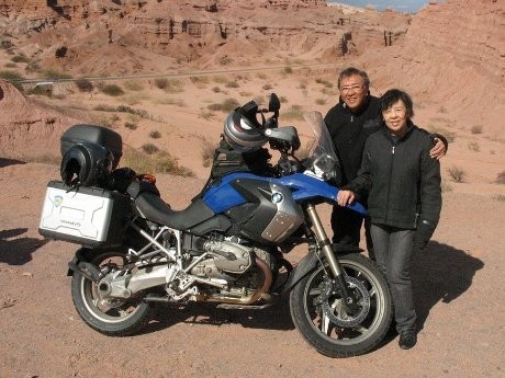 10 Tahun Pasangan Suami Istri Ini Jelajahi Dunia