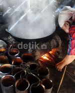 Mengintip Cara Pembuatan Gula Jawa di Banyumas