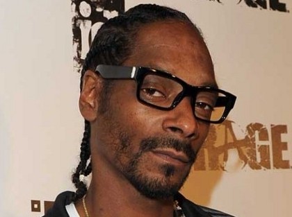 Snoop Dogg Gaet Chris Brown & Drake di Album Reggae