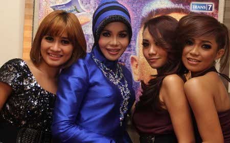 Hindari Gangguan Makhluk Halus, Trio Macan Rutin Mandi Rempah