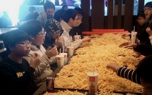 Remaja Ini Diusir Setelah Borong French Fries McD Rp. 2,4 Juta!