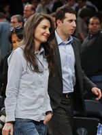 Katie Holmes Sudah Temukan Pengganti Tom Cruise?