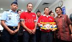 Chris John Sumbangkan Sabuk Juara ke Kemenpora